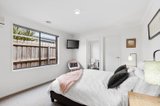 https://images.listonce.com.au/custom/160x/listings/11-inglewood-lane-ocean-grove-vic-3226/704/01351704_img_09.jpg?_pfwbhTWW8k