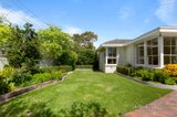 https://images.listonce.com.au/custom/160x/listings/11-irilbarra-road-canterbury-vic-3126/984/01122984_img_11.jpg?IeQe5ZLAZKk