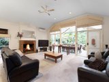 https://images.listonce.com.au/custom/160x/listings/11-june-avenue-balwyn-north-vic-3104/951/01683951_img_05.jpg?QTtXqoxrp8k