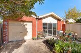 https://images.listonce.com.au/custom/160x/listings/11-kingsley-street-st-albans-vic-3021/860/01899860_img_07.jpg?-C9_IVITXoc