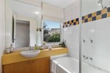 https://images.listonce.com.au/custom/160x/listings/11-lady-nelson-drive-sorrento-vic-3943/295/00820295_img_12.jpg?S0uUE9tTQtY