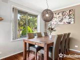 https://images.listonce.com.au/custom/160x/listings/11-lansell-road-mooroolbark-vic-3138/960/01524960_img_04.jpg?gwOeugpRDuo