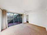 https://images.listonce.com.au/custom/160x/listings/11-larbert-avenue-balwyn-north-vic-3104/951/01850951_img_09.jpg?wZuIdp6UnPE