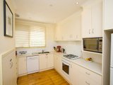 https://images.listonce.com.au/custom/160x/listings/11-laurel-bank-parade-newtown-vic-3220/233/01699233_img_03.jpg?7ePKxwAESA4