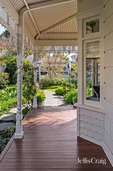 https://images.listonce.com.au/custom/160x/listings/11-laverton-street-williamstown-vic-3016/009/01991009_img_25.jpg?64KUrJ8QYaI