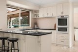 https://images.listonce.com.au/custom/160x/listings/11-lesay-drive-st-helena-vic-3088/404/01942404_img_03.jpg?jY15nzFMRJs