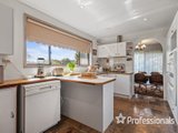 https://images.listonce.com.au/custom/160x/listings/11-levendale-avenue-mooroolbark-vic-3138/771/01525771_img_08.jpg?QeqXkJlfFbg