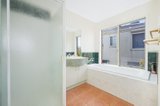 https://images.listonce.com.au/custom/160x/listings/11-lockens-avenue-glen-waverley-vic-3150/443/01610443_img_01.jpg?2sniwopbWY0