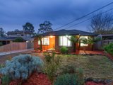 https://images.listonce.com.au/custom/160x/listings/11-lockhart-court-kilsyth-vic-3137/166/01524166_img_01.jpg?NLedNhbGaDM