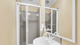 https://images.listonce.com.au/custom/160x/listings/11-lucerne-street-mount-waverley-vic-3149/421/01929421_img_05.jpg?AQQzXmvLR9o