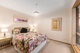 https://images.listonce.com.au/custom/160x/listings/11-lyric-court-warranwood-vic-3134/330/01545330_img_08.jpg?V-fTIkRJs7I