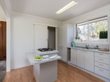 https://images.listonce.com.au/custom/160x/listings/11-macmillan-street-mooroolbark-vic-3138/986/01523986_img_07.jpg?ywbty5f-Yuk