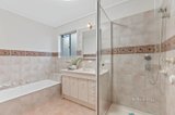 https://images.listonce.com.au/custom/160x/listings/11-madigan-drive-glen-waverley-vic-3150/626/01578626_img_09.jpg?Lv-mswbOgM8