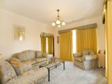 https://images.listonce.com.au/custom/160x/listings/11-malinda-crescent-bell-park-vic-3215/928/01698928_img_03.jpg?mHK1daZon38