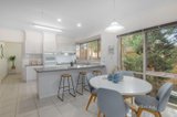 https://images.listonce.com.au/custom/160x/listings/11-manor-court-donvale-vic-3111/965/01194965_img_04.jpg?qj1LeKEgQEc