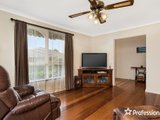 https://images.listonce.com.au/custom/160x/listings/11-mcfadzean-street-coldstream-vic-3770/011/01525011_img_06.jpg?4UKOAvywZOA