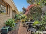 https://images.listonce.com.au/custom/160x/listings/11-mcfadzean-street-coldstream-vic-3770/011/01525011_img_15.jpg?bYWepIcdeLg