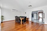 https://images.listonce.com.au/custom/160x/listings/11-melaleuca-drive-meadow-heights-vic-3048/927/01628927_img_05.jpg?T7oleTQmqVk