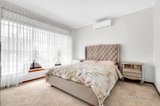 https://images.listonce.com.au/custom/160x/listings/11-melaleuca-drive-meadow-heights-vic-3048/927/01628927_img_07.jpg?GbpOANU3HEk