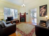 https://images.listonce.com.au/custom/160x/listings/11-meredith-street-elwood-vic-3184/452/01793452_img_02.jpg?uloslo8FtHM