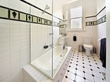 https://images.listonce.com.au/custom/160x/listings/11-meredith-street-elwood-vic-3184/452/01793452_img_09.jpg?O9tCOnZDl8U