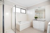 https://images.listonce.com.au/custom/160x/listings/11-mervin-street-bentleigh-east-vic-3165/141/01277141_img_12.jpg?9BkXHWWTs-Y