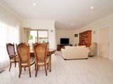 https://images.listonce.com.au/custom/160x/listings/11-mitchell-court-croydon-north-vic-3136/019/01524019_img_06.jpg?llDHsoVNk-8