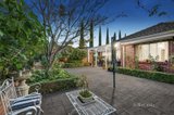 https://images.listonce.com.au/custom/160x/listings/11-monterey-crescent-donvale-vic-3111/073/01198073_img_12.jpg?94uLTrzZqyM