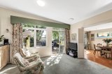 https://images.listonce.com.au/custom/160x/listings/11-murray-drive-burwood-vic-3125/243/00636243_img_04.jpg?FMgsSTUKCNY