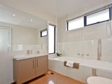 https://images.listonce.com.au/custom/160x/listings/11-narallah-grove-box-hill-north-vic-3129/867/01743867_img_05.jpg?3PeE_7XbAGI