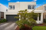 https://images.listonce.com.au/custom/160x/listings/11-ochre-place-mount-waverley-vic-3149/739/01635739_img_09.jpg?VI3EM8DrclI