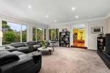 https://images.listonce.com.au/custom/160x/listings/11-park-crescent-bentleigh-vic-3204/546/01180546_img_05.jpg?uzqo5H5xZs8