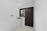 https://images.listonce.com.au/custom/160x/listings/11-parkgate-drive-ringwood-vic-3134/320/01954320_img_09.jpg?RleicbgZ6EE