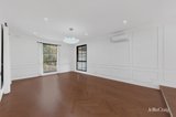 https://images.listonce.com.au/custom/160x/listings/11-parkgate-drive-ringwood-vic-3134/320/01954320_img_15.jpg?e1aL2j3E2JU