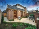 https://images.listonce.com.au/custom/160x/listings/11-pembroke-road-balwyn-vic-3103/859/00828859_img_05.jpg?ghTi8uVoWYw