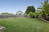 https://images.listonce.com.au/custom/160x/listings/11-plume-court-glen-waverley-vic-3150/439/01308439_img_12.jpg?QZ9GJK9dj7g
