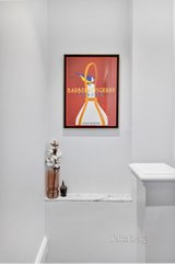 https://images.listonce.com.au/custom/160x/listings/11-queen-street-south-melbourne-vic-3205/751/01257751_img_06.jpg?bHwfP4Q6ucE