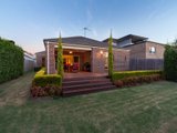 https://images.listonce.com.au/custom/160x/listings/11-regent-avenue-mooroolbark-vic-3138/096/01524096_img_18.jpg?XRm45YAK6I4