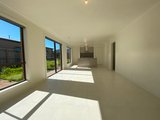 https://images.listonce.com.au/custom/160x/listings/11-rockingham-street-armstrong-creek-vic-3217/913/01836913_img_16.jpg?3OzBstaXlEg