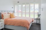 https://images.listonce.com.au/custom/160x/listings/11-royal-avenue-essendon-north-vic-3041/374/01973374_img_02.jpg?Il8rb5uxQYw