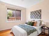 https://images.listonce.com.au/custom/160x/listings/11-ruth-street-donvale-vic-3111/120/01641120_img_07.jpg?ie2wRDWNF7o