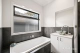 https://images.listonce.com.au/custom/160x/listings/11-sabato-street-croydon-vic-3136/334/01838334_img_18.jpg?Y0SwDYv49rk