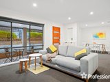 https://images.listonce.com.au/custom/160x/listings/11-sheldon-avenue-mooroolbark-vic-3138/999/01524999_img_03.jpg?HQ4wJaSYMnw