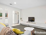 https://images.listonce.com.au/custom/160x/listings/11-sheldon-avenue-mooroolbark-vic-3138/999/01524999_img_04.jpg?dnWADm5hgtY