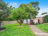 https://images.listonce.com.au/custom/160x/listings/11-sheldon-avenue-mooroolbark-vic-3138/999/01524999_img_17.jpg?0fUORFBpJAA