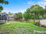 https://images.listonce.com.au/custom/160x/listings/11-sheldon-avenue-mooroolbark-vic-3138/999/01524999_img_18.jpg?Kl1fLRoydFo