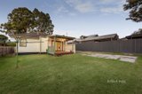 https://images.listonce.com.au/custom/160x/listings/11-sinclair-crescent-macleod-vic-3085/204/01682204_img_04.jpg?iXVRZSPGuoM