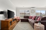 https://images.listonce.com.au/custom/160x/listings/11-spoonbill-avenue-winter-valley-vic-3358/901/01975901_img_03.jpg?3VqXXJsVPac