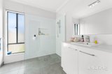 https://images.listonce.com.au/custom/160x/listings/11-spoonbill-avenue-winter-valley-vic-3358/901/01975901_img_09.jpg?Jw2HFTrB6BI
