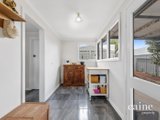 https://images.listonce.com.au/custom/160x/listings/11-stamford-street-wendouree-vic-3355/612/01576612_img_10.jpg?NhIiln1-F-M